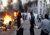 Protesters Attack Militia in Iran                                                                   